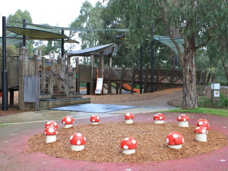 Hays Paddock | Playground Finder