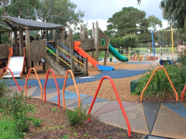 Hays Paddock | Playground Finder